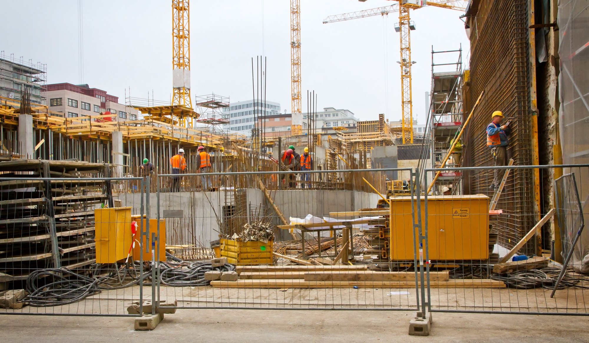 Moving Buildings 5 of the Biggest Structures Ever Moved HeviHaul