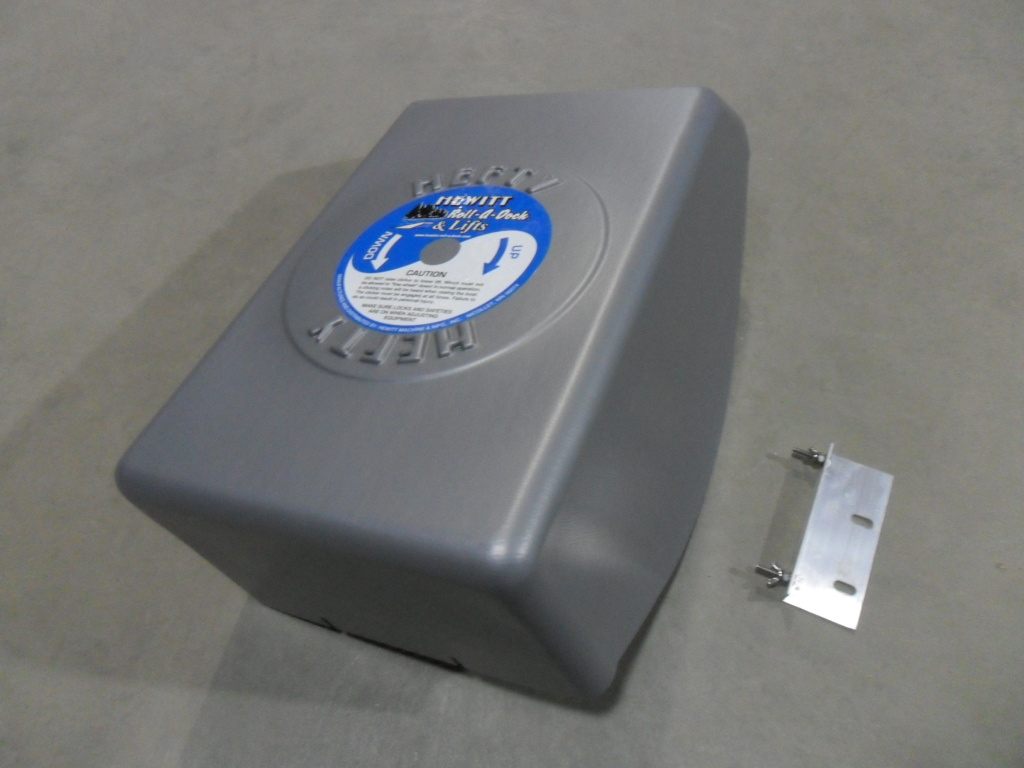 Heavy Duty Winch Cover With Mounting Brackets Hewitt