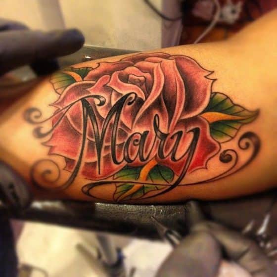 Multiples Estilos De Tatuajes De Nombres Para Chicos Y Chicas 560_x_560_jpg