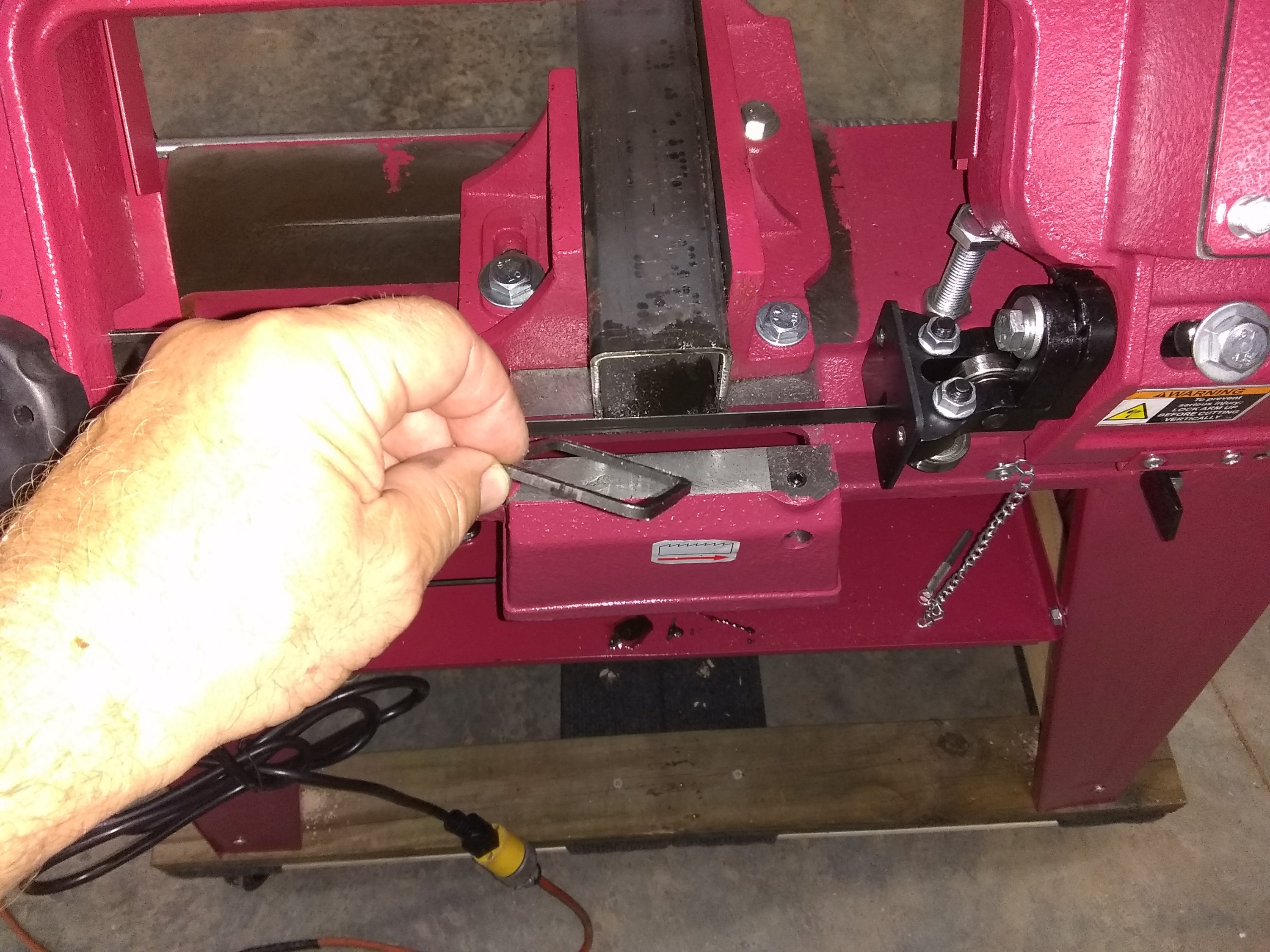 Review Horizontal / Vertical Metal Cutting Band Saw Harbor Freight