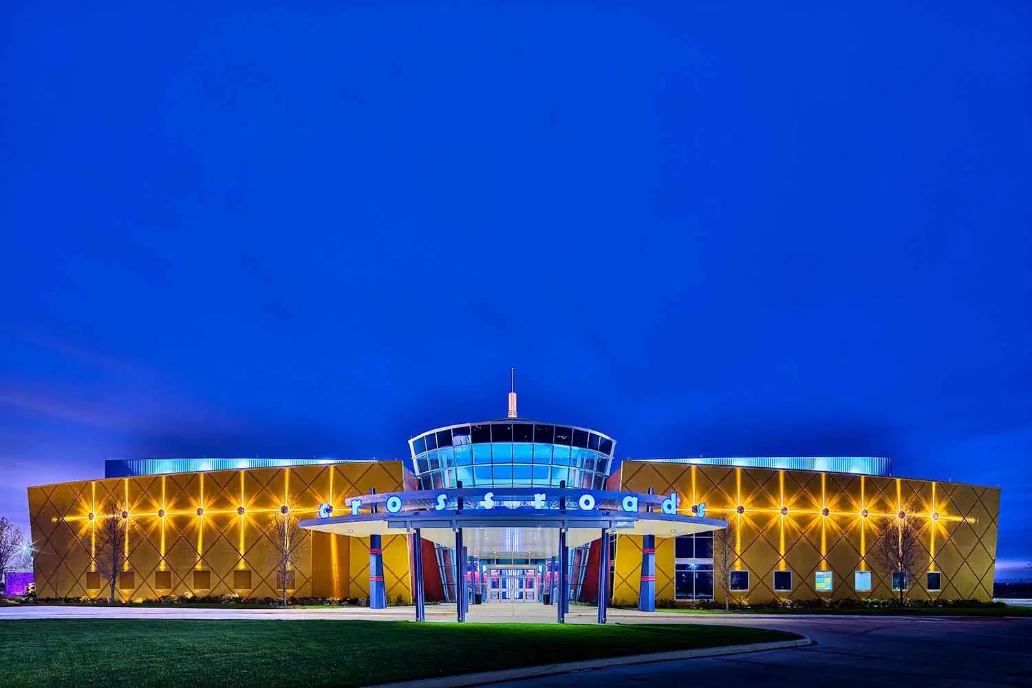 Crossroads Christian Church HH Architects