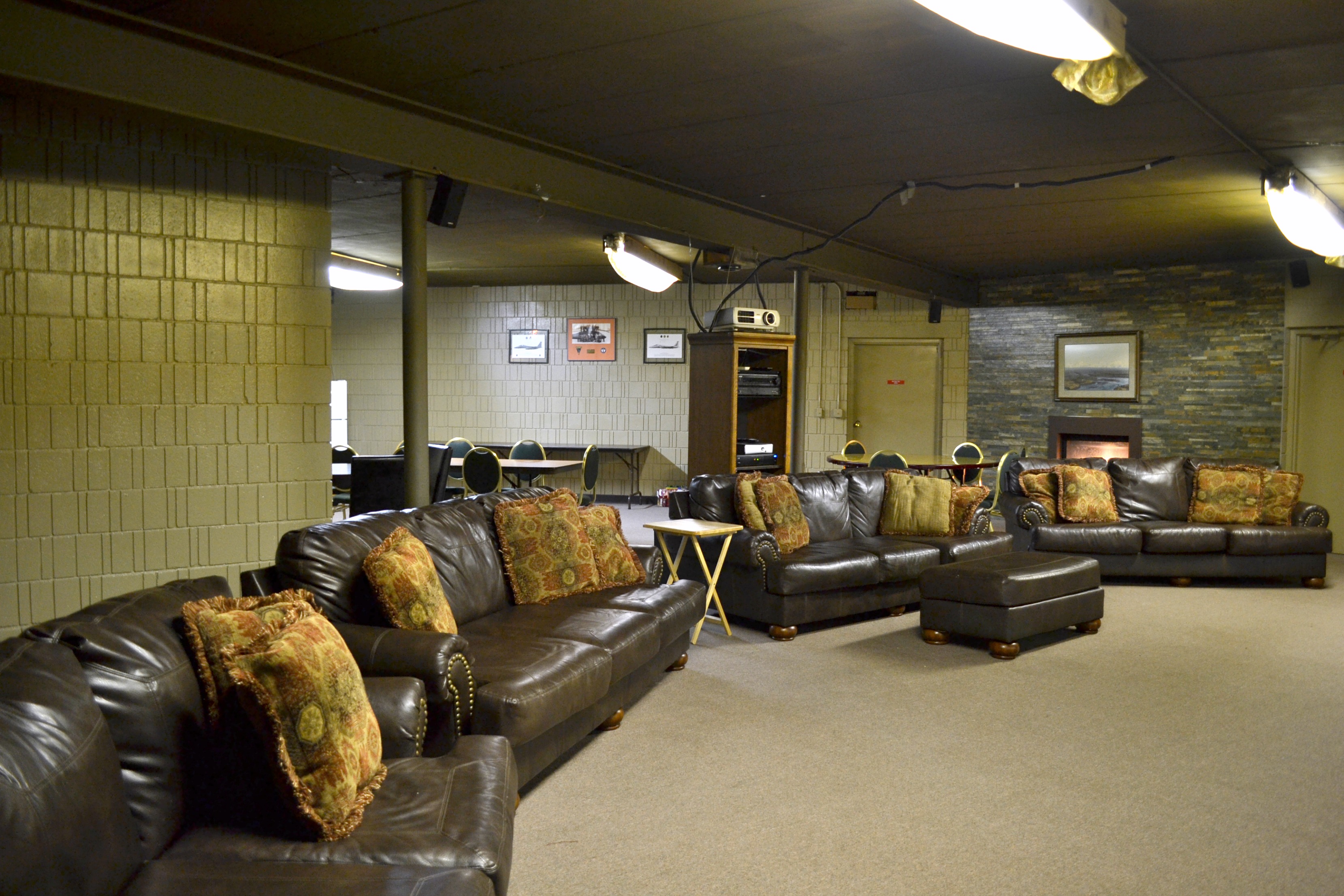 Lodging Hiawatha Lodge & Inn