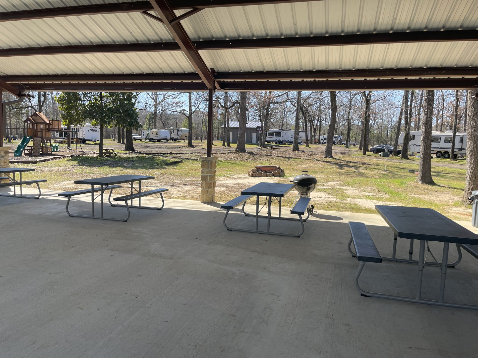 RV Camping Amenities at Hidden Pines RV Park in Ore City, TX