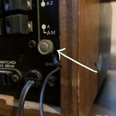 How to Ground a Turntable - Step-By-Step Guide | HiFi Hippo