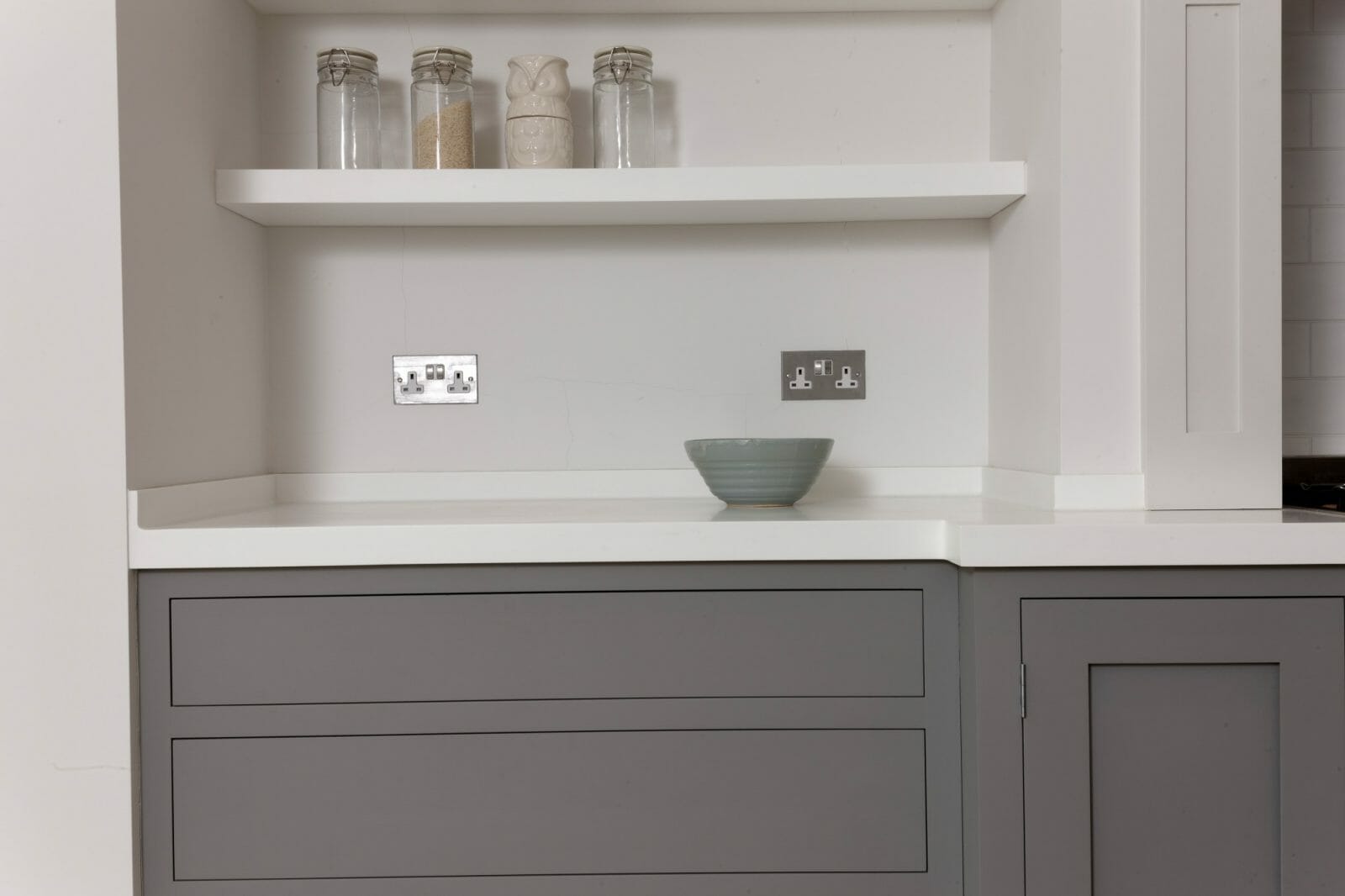 Battersea London Handleless Shaker Kitchen Higham Furniture