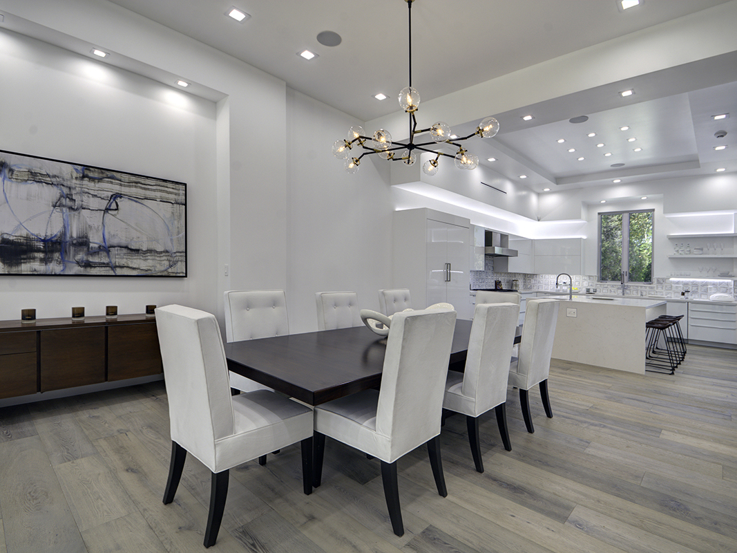 H E S High End Staging