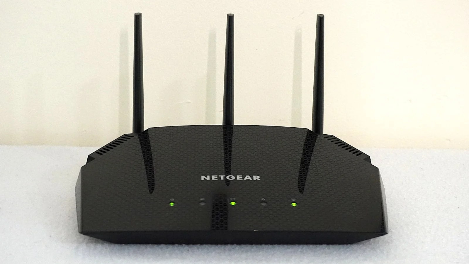NETGEAR R6700AX Review | HighSpeedInternet.com