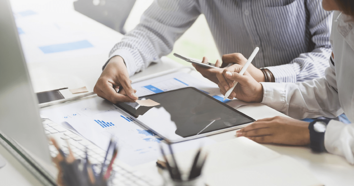 The Ultimate Guide to Successful Sales Coaching Highspot