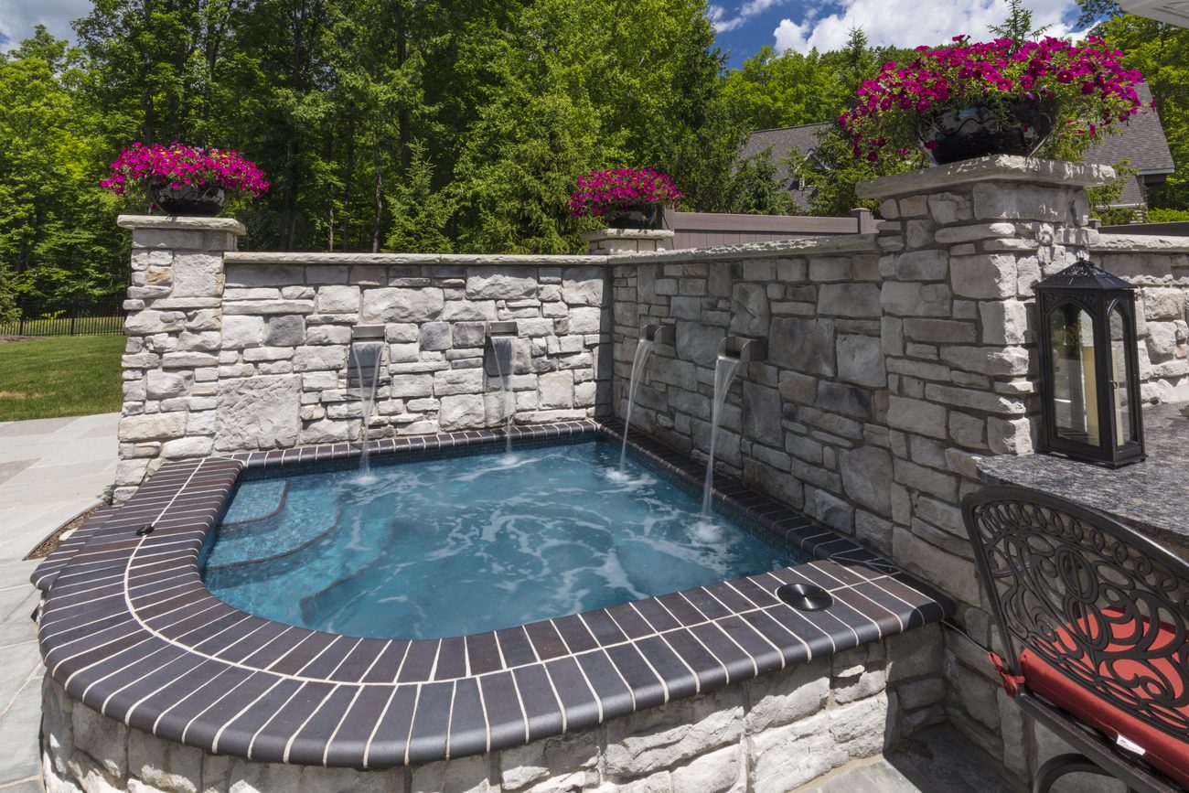 Swimming Pool Features North Olmsted & Cleveland, Ohio HighTech Pools
