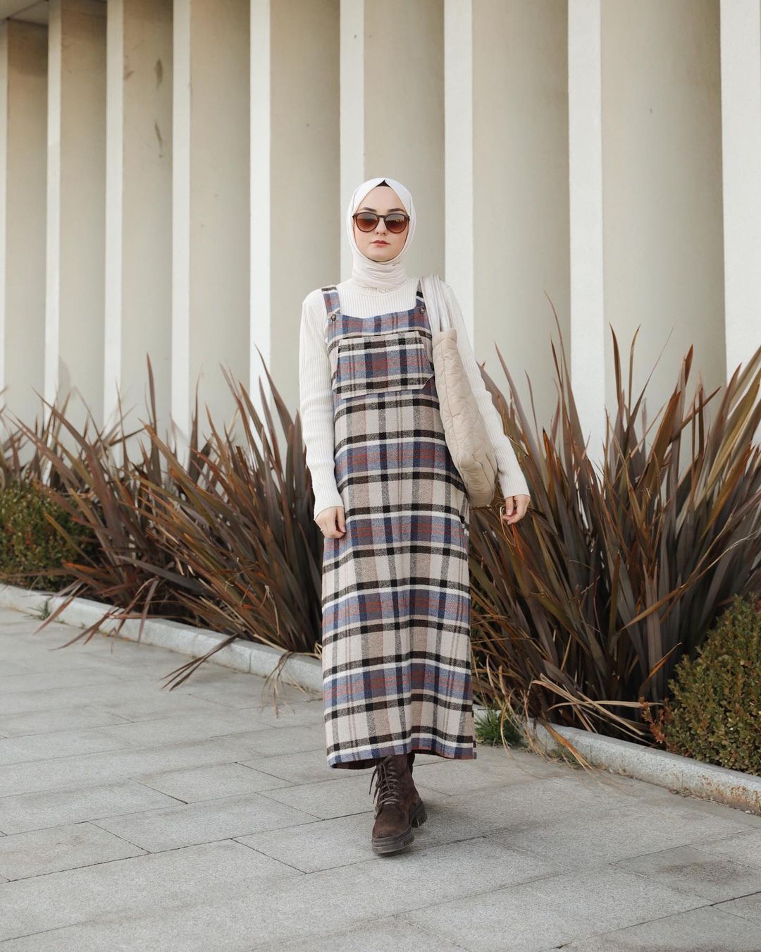 2021’s Spring Trend Hijab Look Ideas With Maxi Dresses