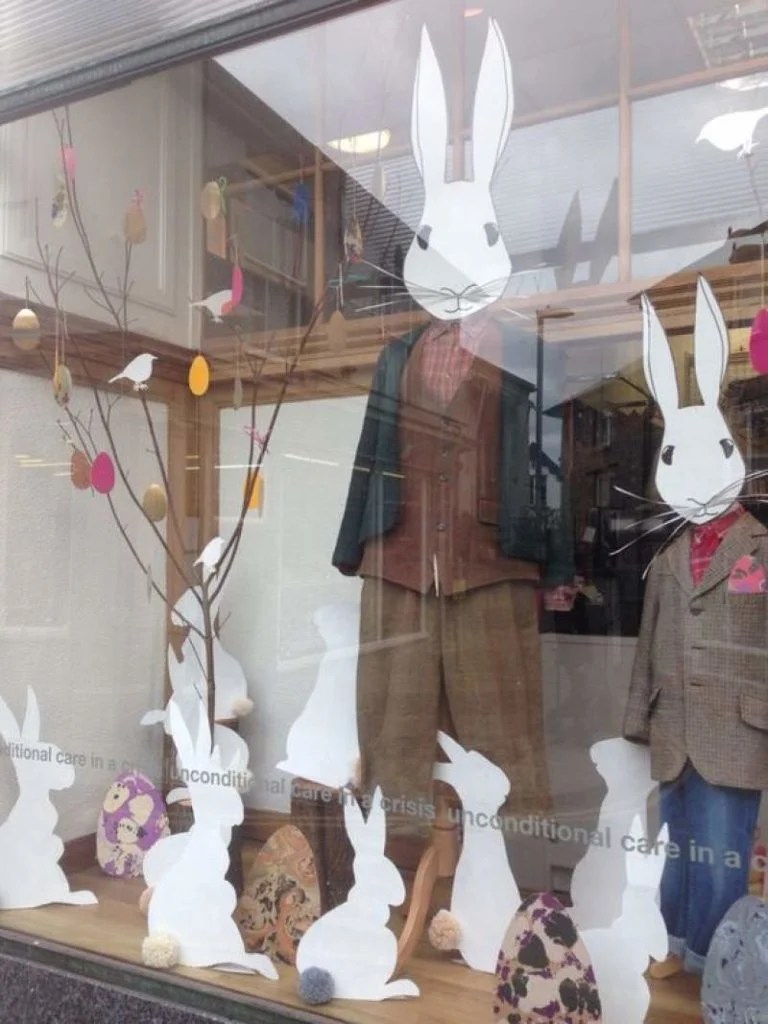 24 Excuisite DIY Easter window decorations you need to copy from ASAP