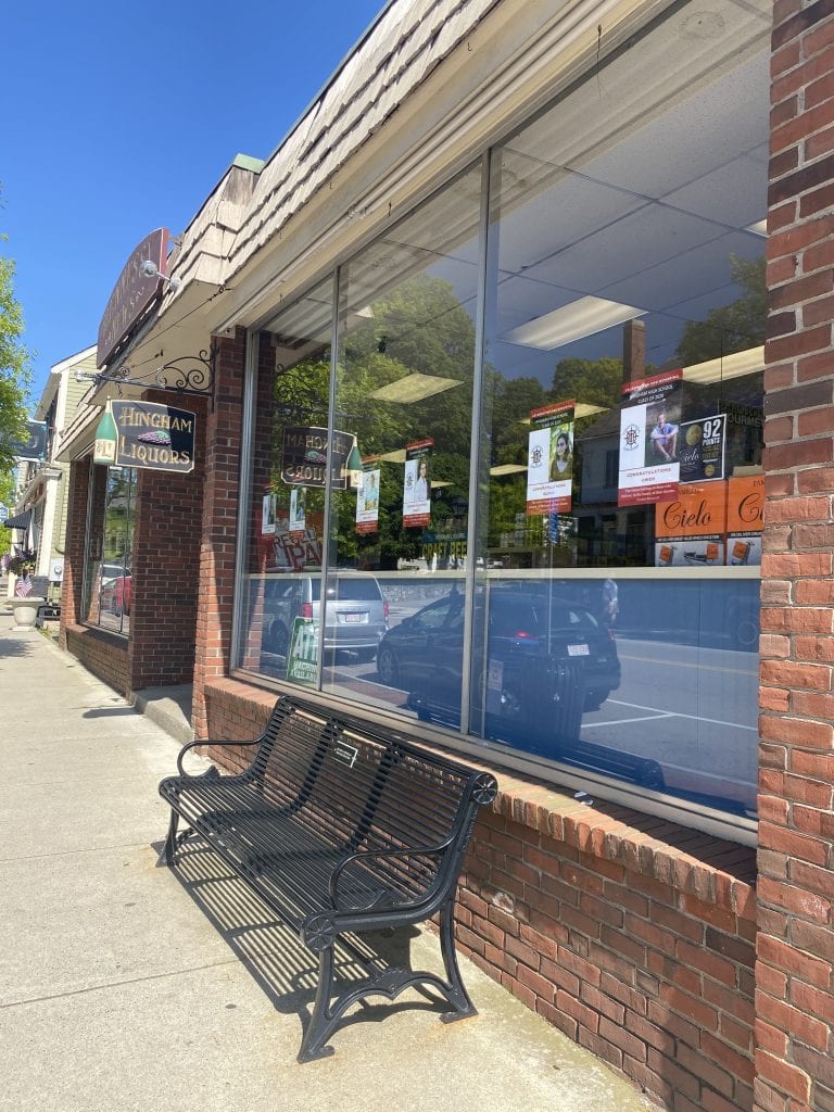 Hingham Downtown Shops Celebrate the Class of 2020 Hingham Anchor