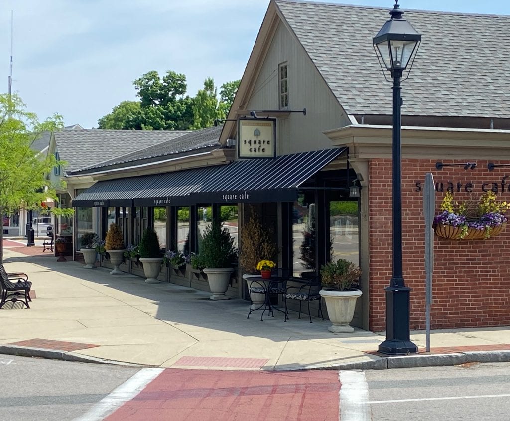 Four Hingham restaurants including Square Cafe get goahead for new or expanded outdoor