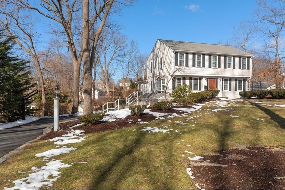 Featured Real Estate Listing 5 Stonegate Lane Hingham Anchor