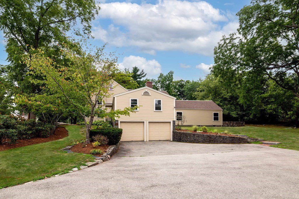 Featured Listing 66 Lincoln Street Hingham Anchor