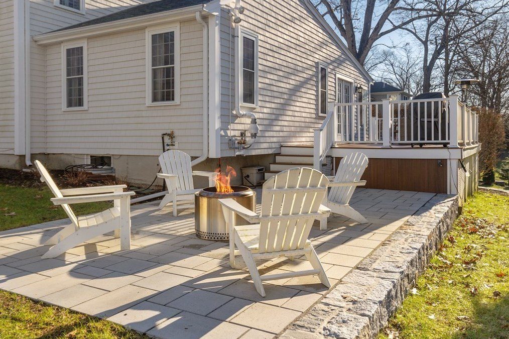 Featured Listing 5 Stonegate Lane Hingham Anchor