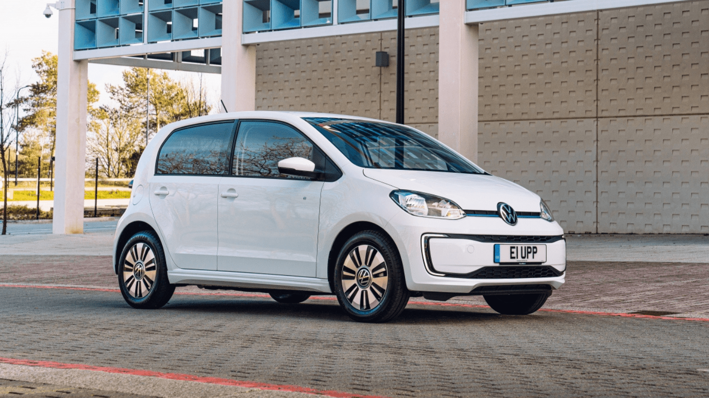 What is the cheapest electric car to lease? Hippo Leasing