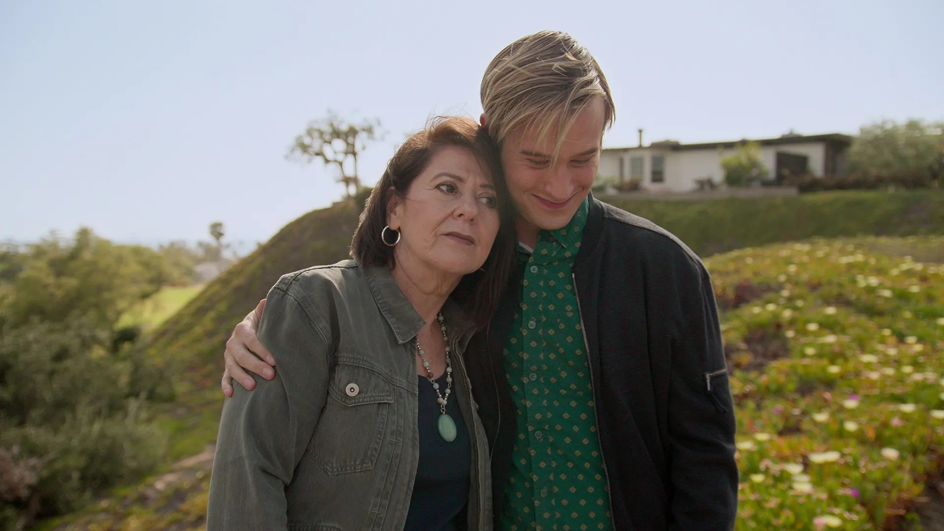 Psychic Tyler Henry Net Worth, Hollywood Medium Journey, Relationships