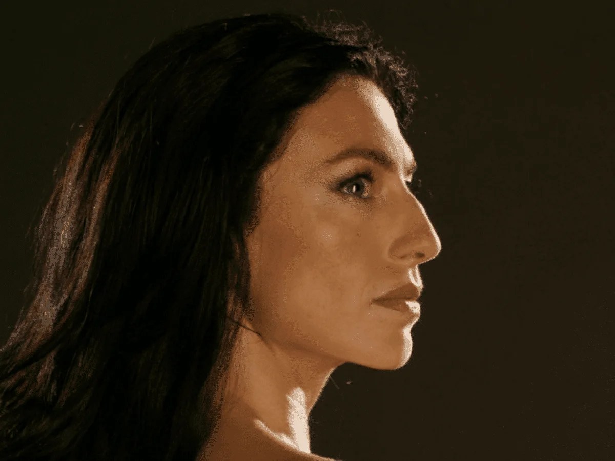 9 Unique Aquiline Nose Shapes