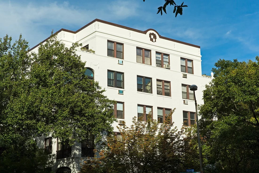 Truman House HiRise Windows