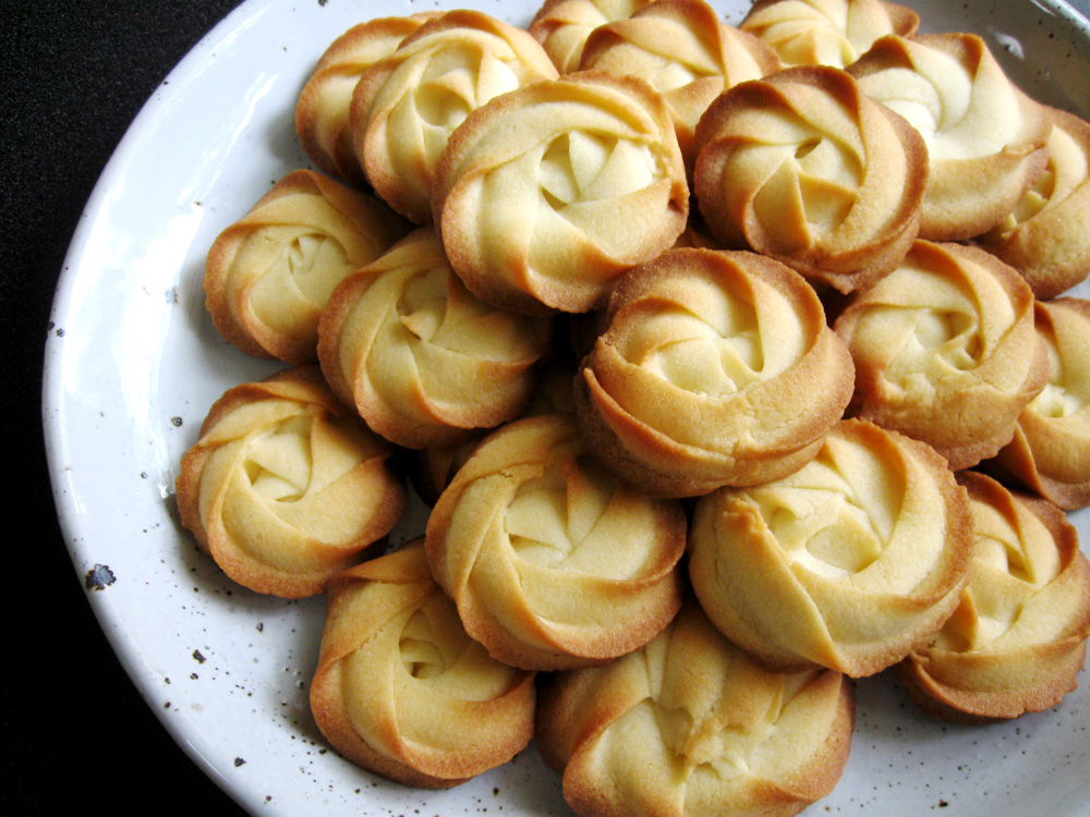 Basic Piped Sweet Biscuits Hiroko's Recipes