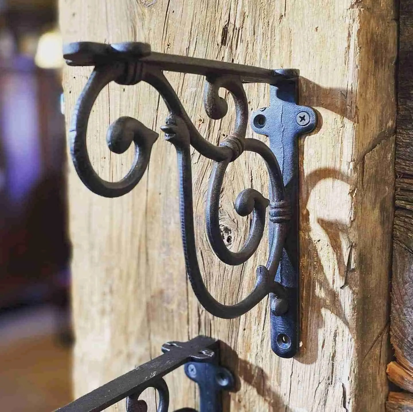 7 1/2" Victorian Style Shelf Bracket Historic House Salvage