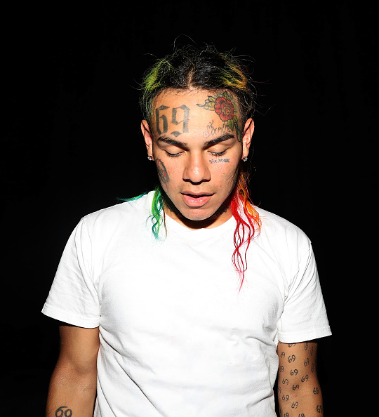 Twitter Reacts To 6Ix9Ine's New Tattoos And Beard – Rapper Makes Instagram Comeback! 594_x_540_jpg