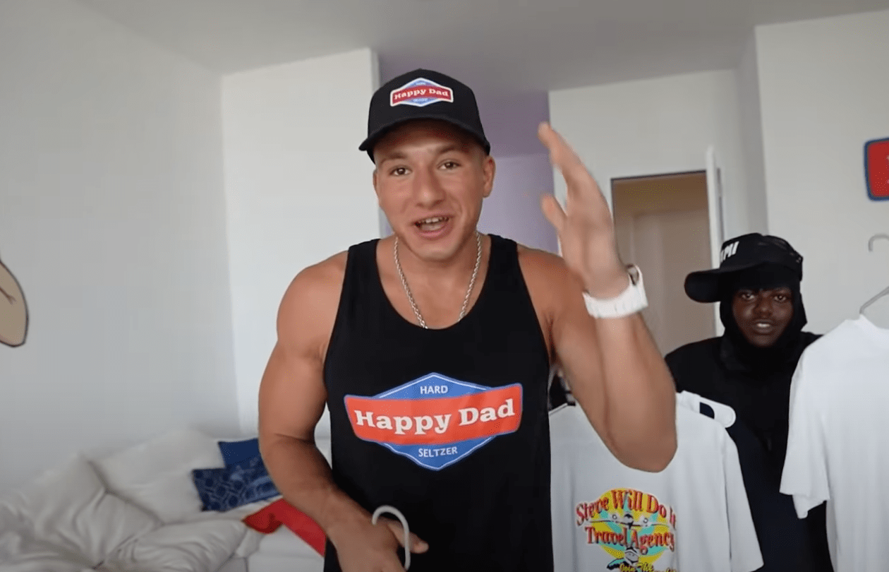 Was SteveWillDoIt hacked? YouTuber claims he “lost” a lot of money(010)