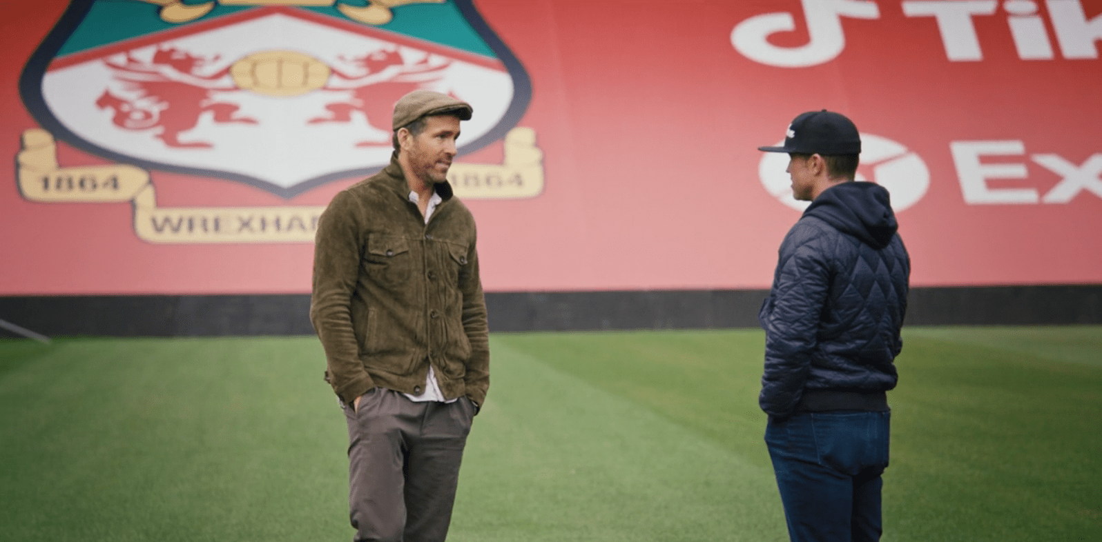 How much did Wrexham cost Ryan Reynolds and Rob McElhenney?