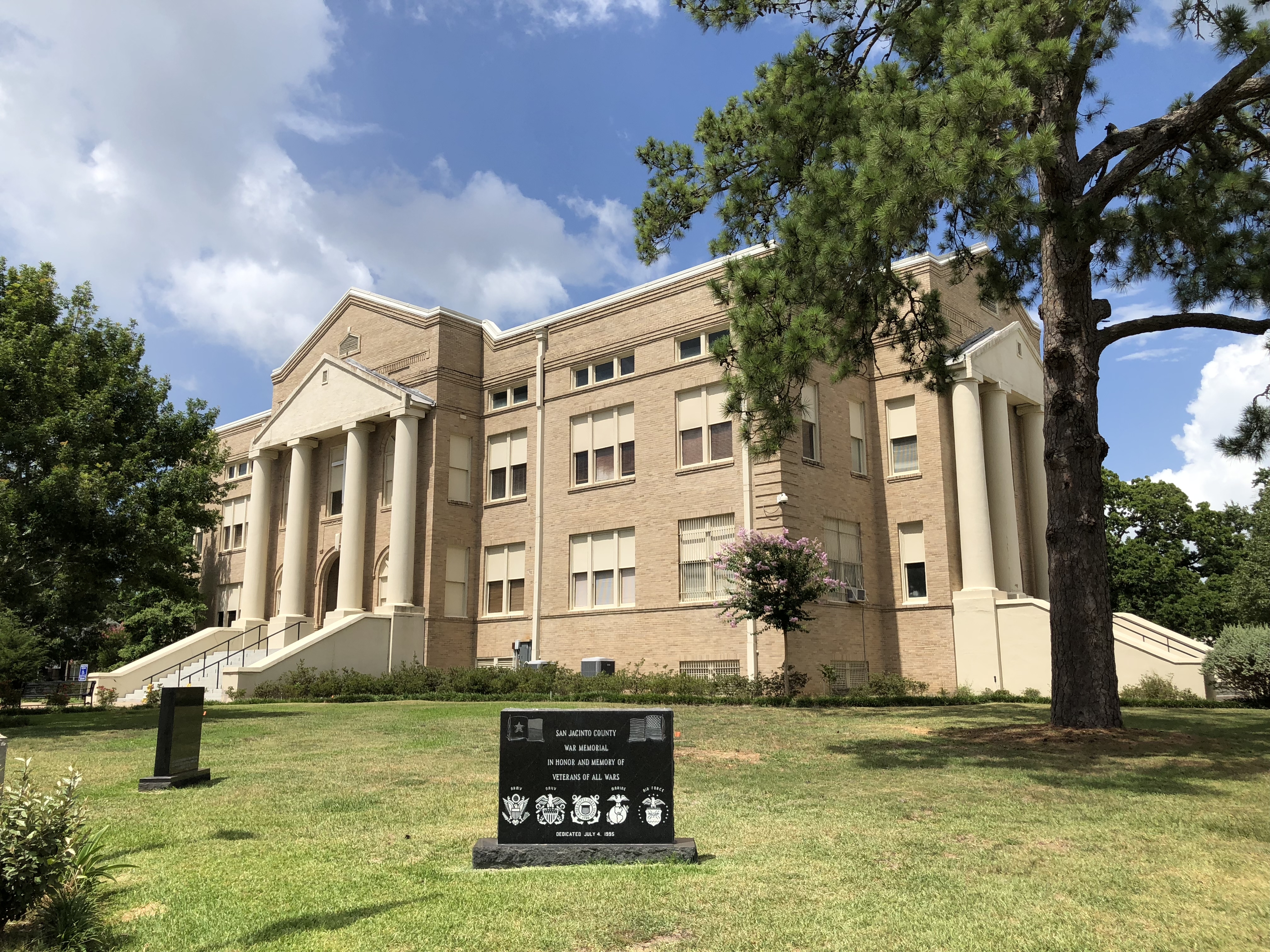 Photo San Jacinto County Courthouse