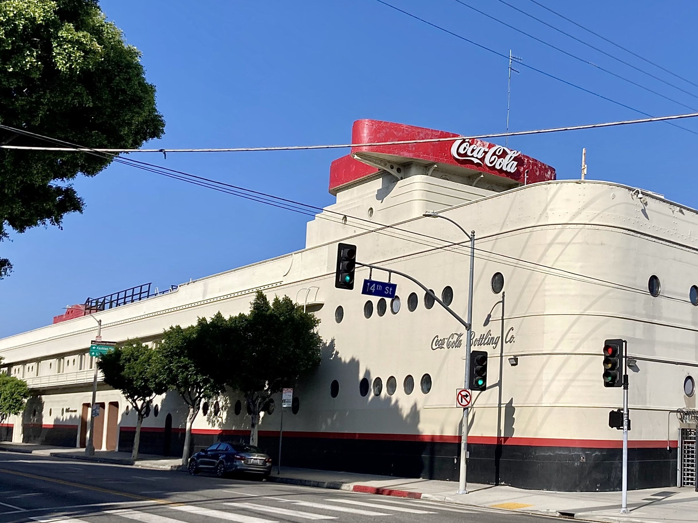 Photo CocaCola Bottling Company Building