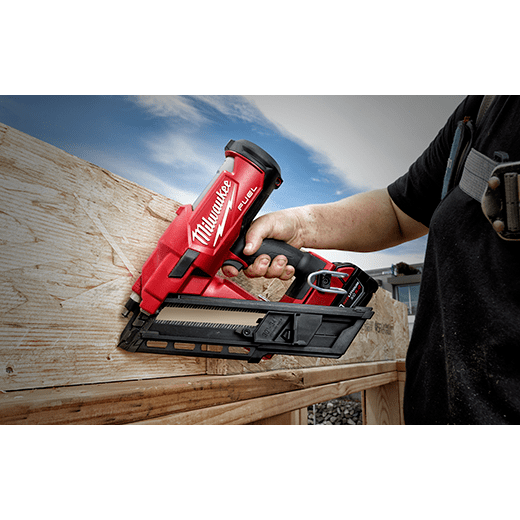 Milwaukee M18 FUEL 30 Degree Framing Nailer Kit HNT Tools