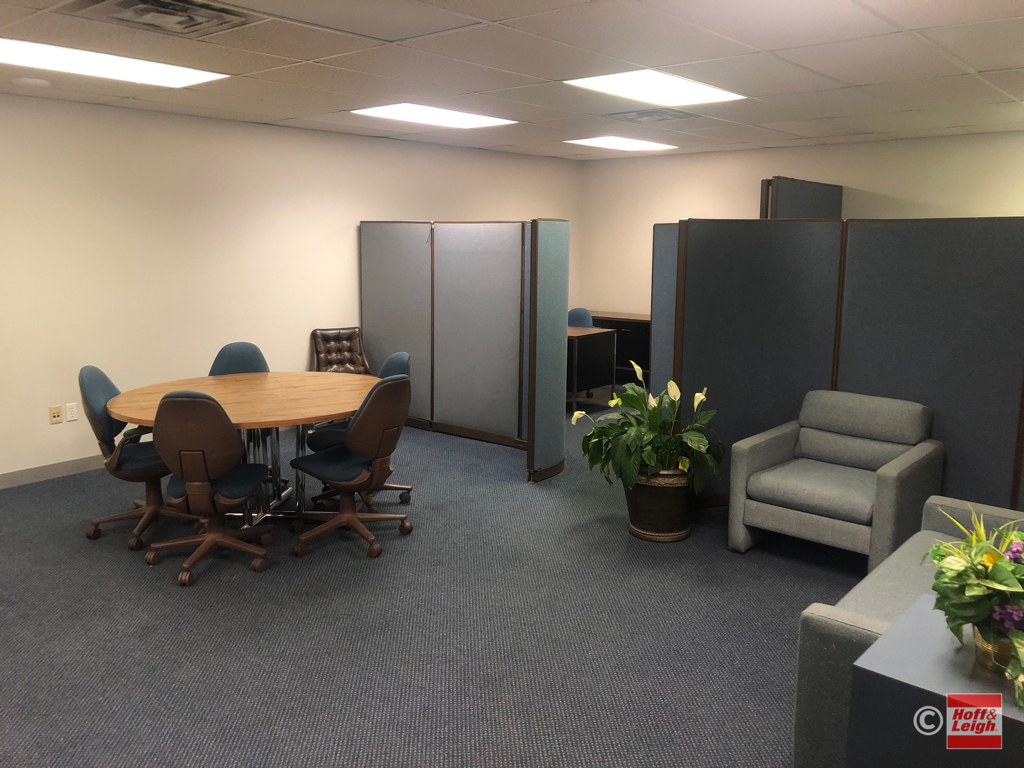 2737 Gilchrist Road Hoff & Leigh