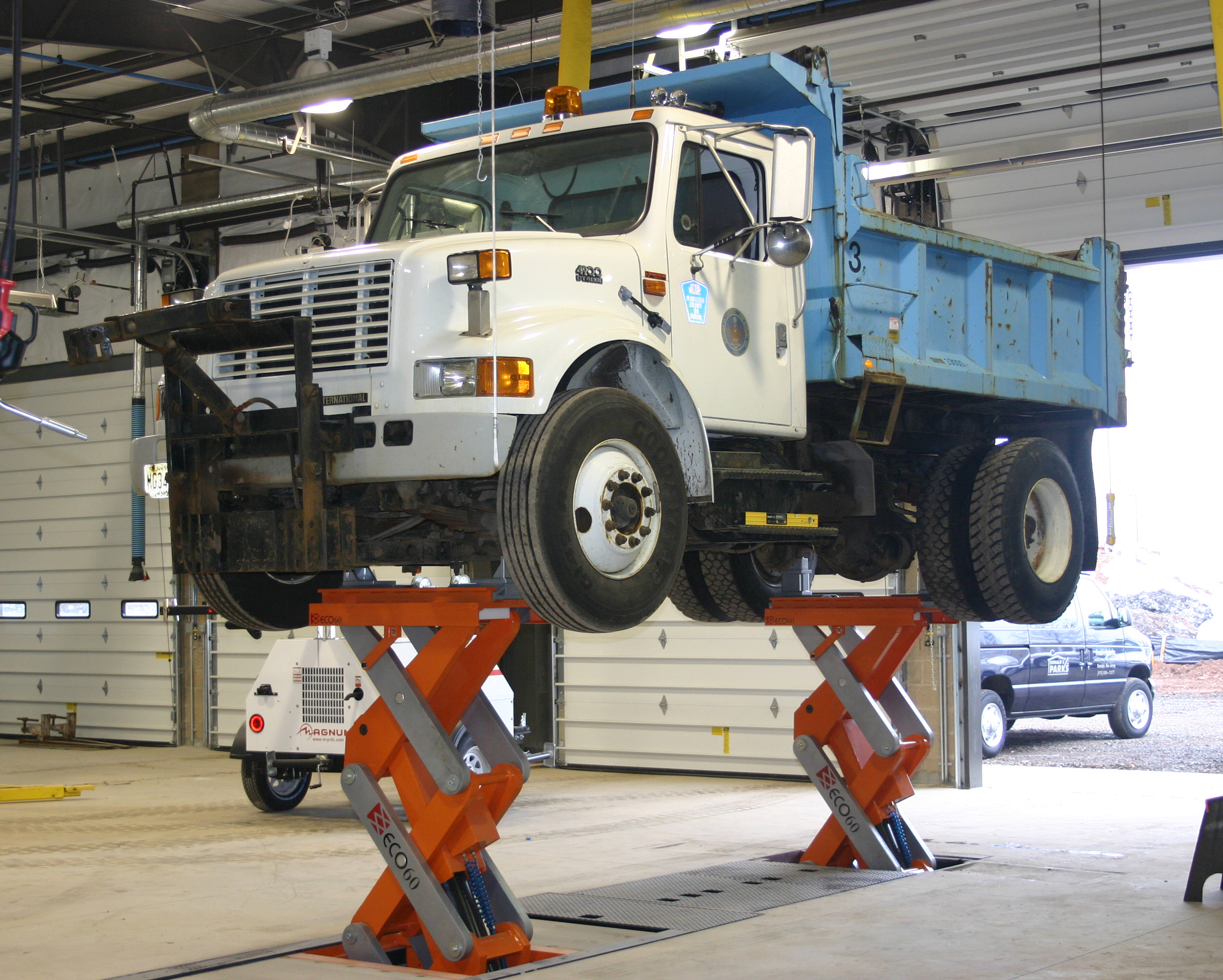 Heavy Duty Lift Supplier Hoffman Services US Patent for