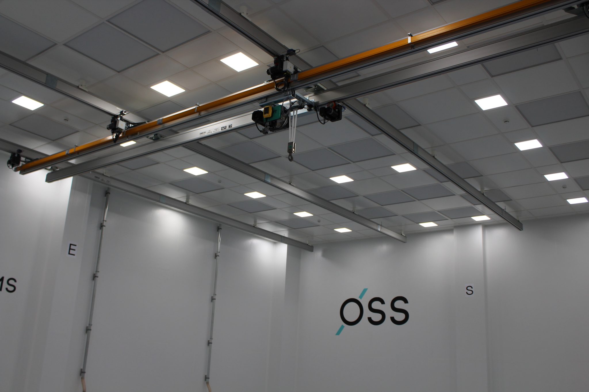 Cleanroom Crane System and Free Standing Steel Structure to form Cleanroom for Oxford Space Systems