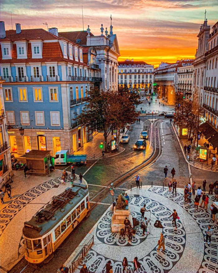 The secrets of Lisbon’s Chiado OnJ