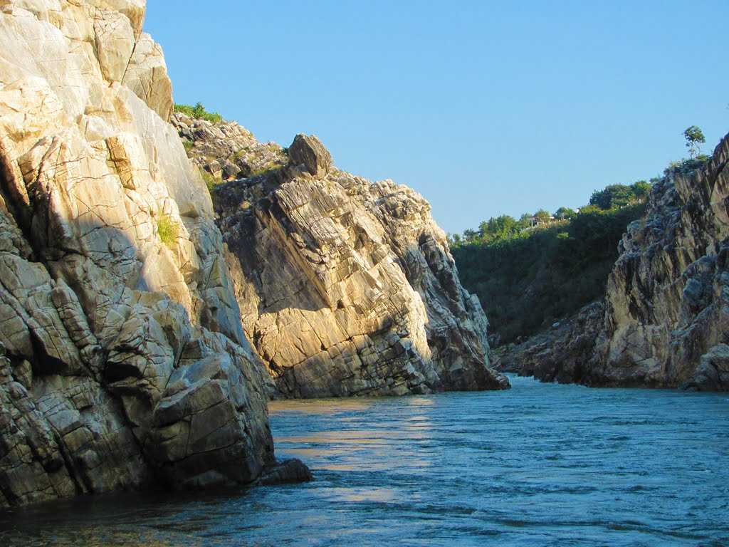 Marble Rocks Bhedaghat Marble Rocks images, best time to visit