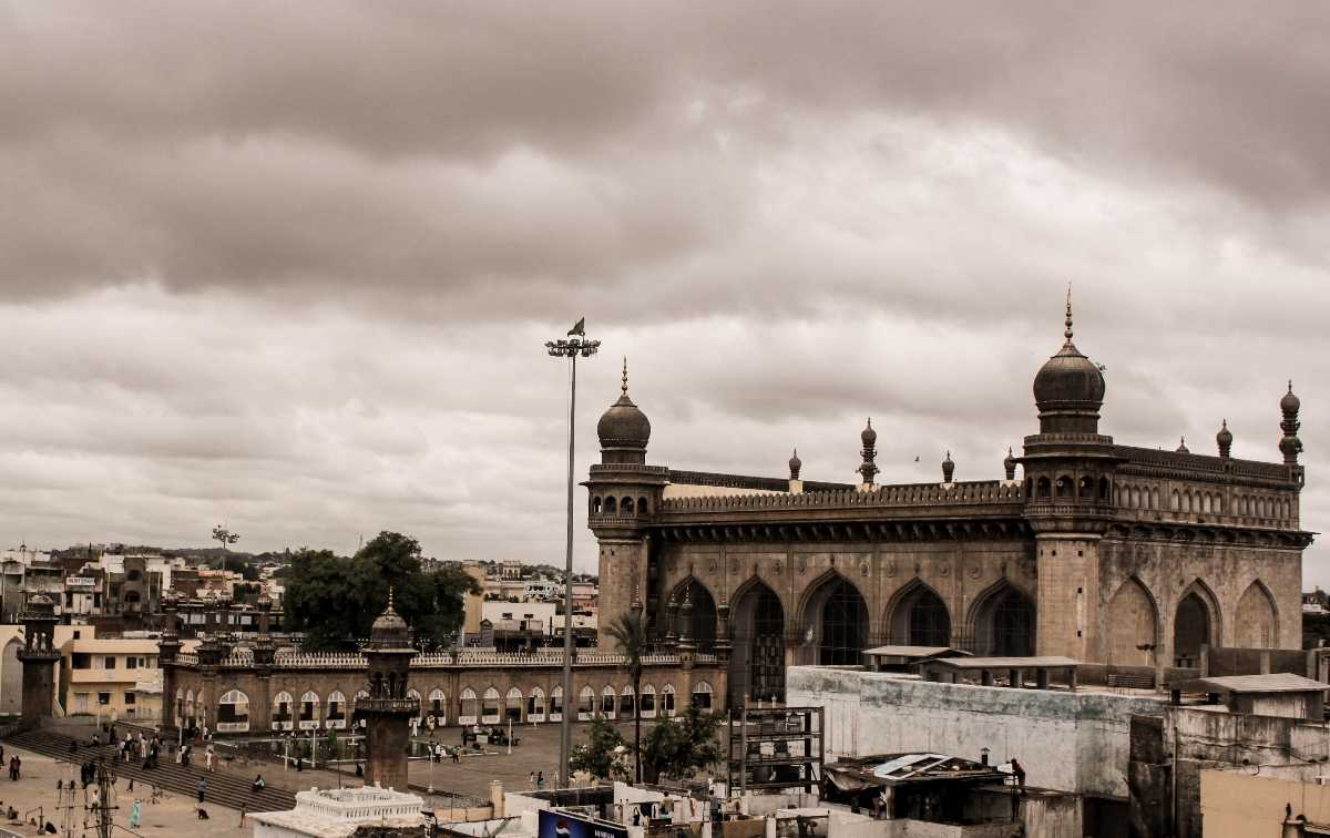 24 Beautiful Mosques of India Holidify