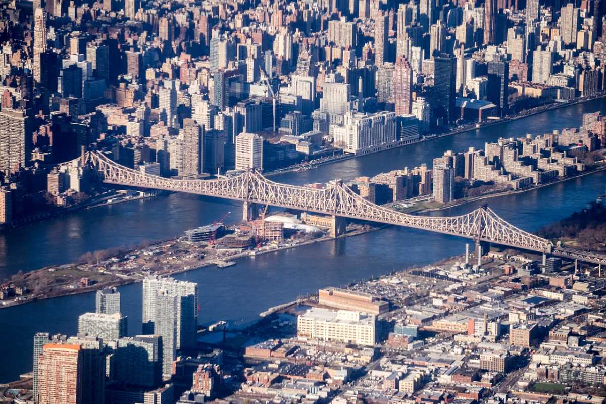 Best time to visit New York City > Weather and festivals