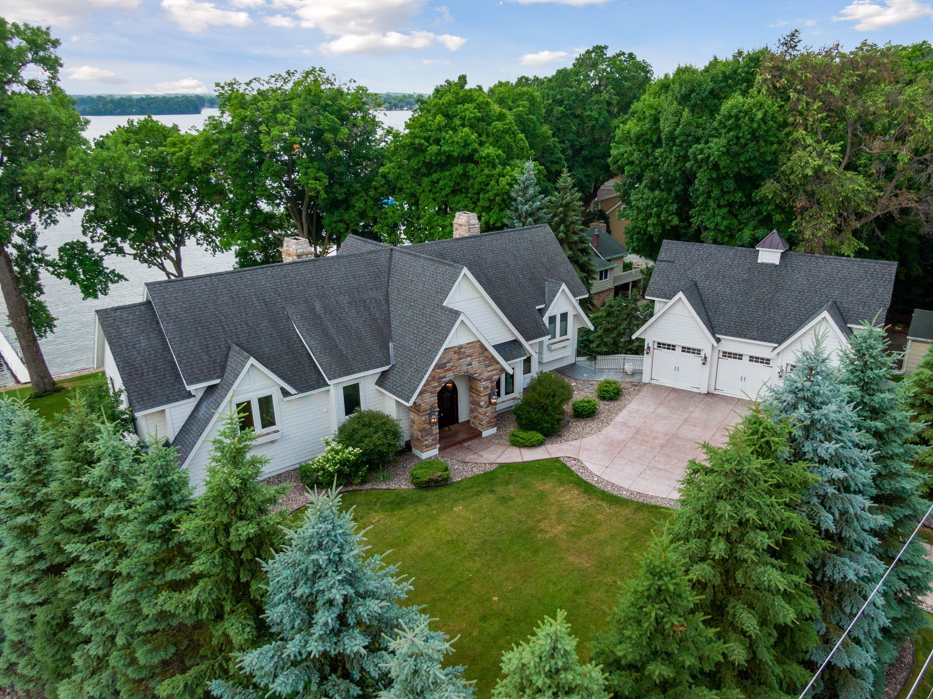 4017 North Shore Dr, Orono Property Listing