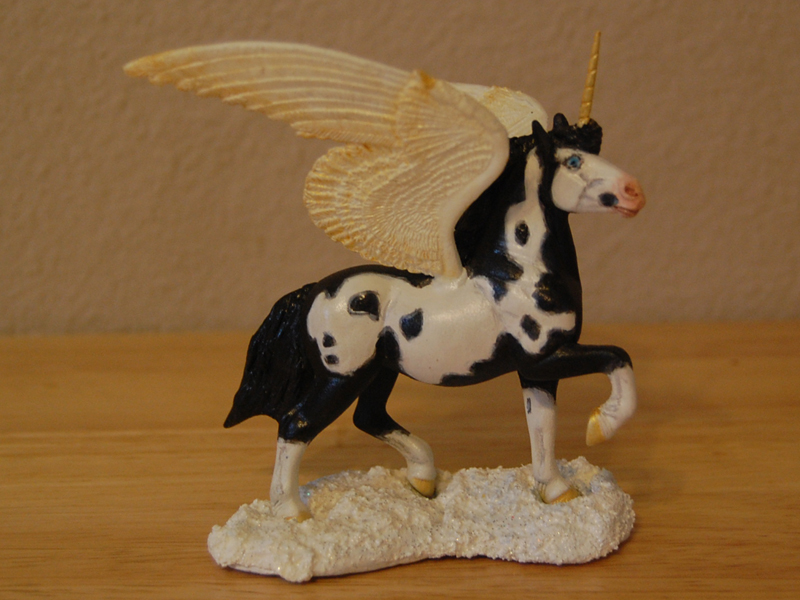 Holly Lenz Fine Art and Design Paint Model Horses