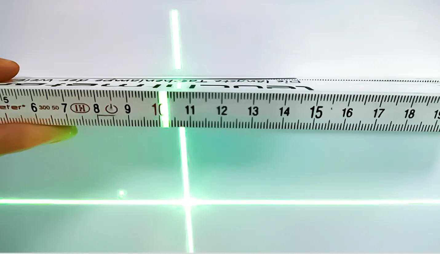 2/3/5 Lines Laser Level | Laser level with tripod Manufacturer - Holo