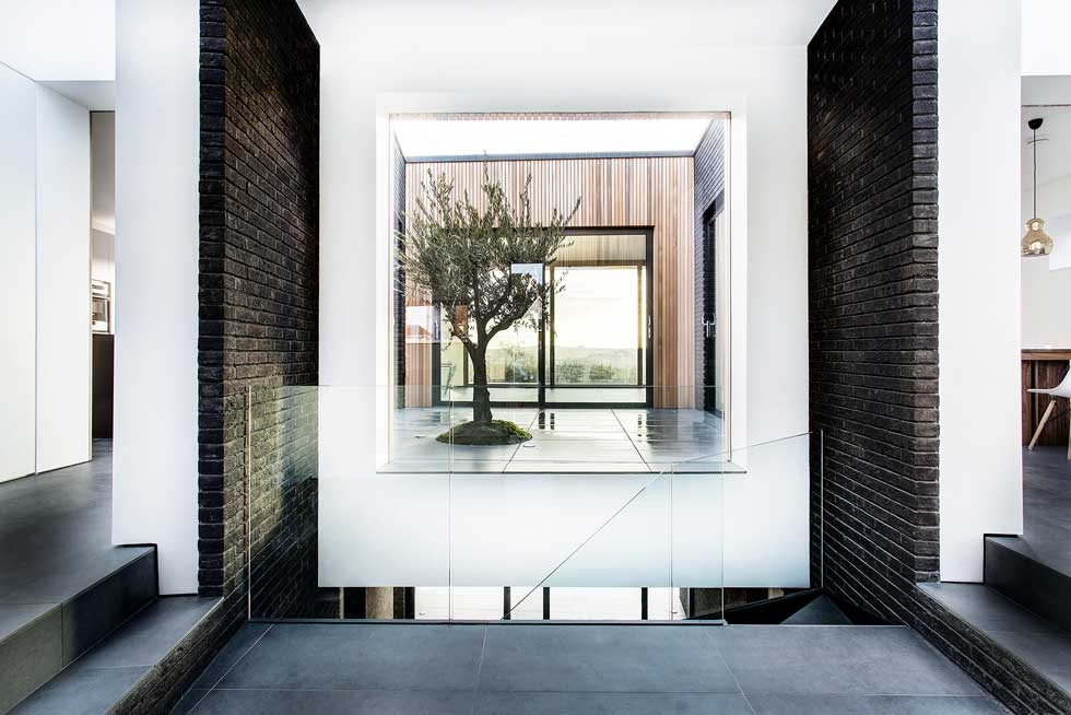 Internal Garden Homebuilding & Renovating
