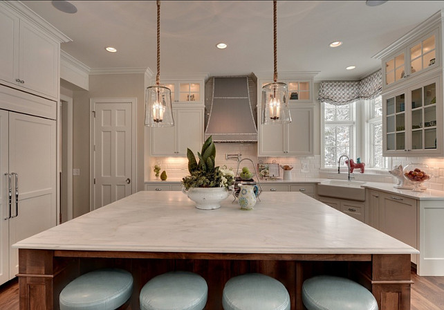Once you've found your new armchair, make sure to read the care instructions for more tips on how to take care of it. Trendy Family Home - Home Bunch Interior Design Ideas