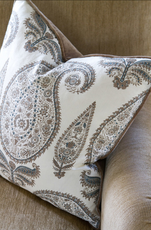 Beach Cottage with Beautiful Coastal Interiors Home Bunch Interior