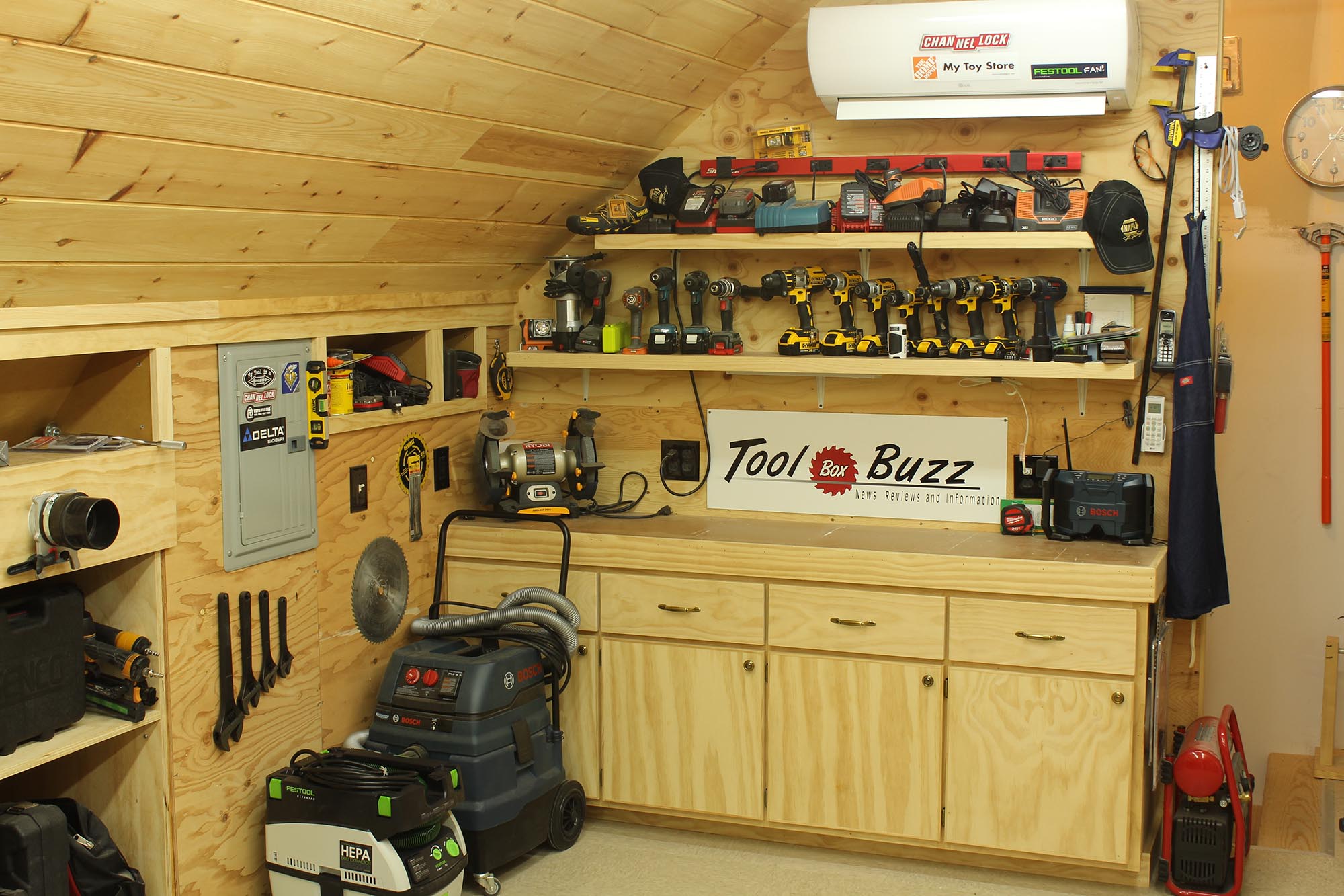 / 2nd Floor of Garage