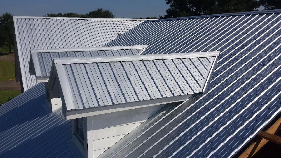 How Does A Metal Roof Keep It Cool Inside During High Temperatures
