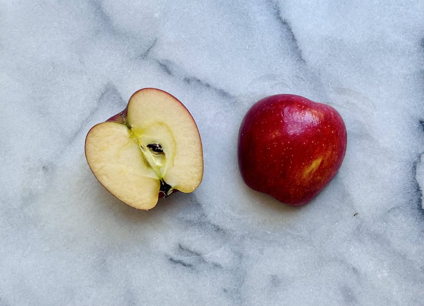 Envy apples Sweet red apples with a coveted crunch Kiến Thức Cho