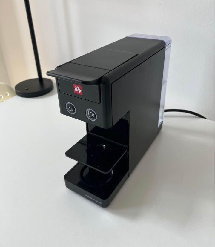 The Y3.3 Illy Espresso Machine Review A Unique Pod Machine