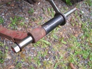 Homemade Spring Shackle Bushing Tool - HomemadeTools.net